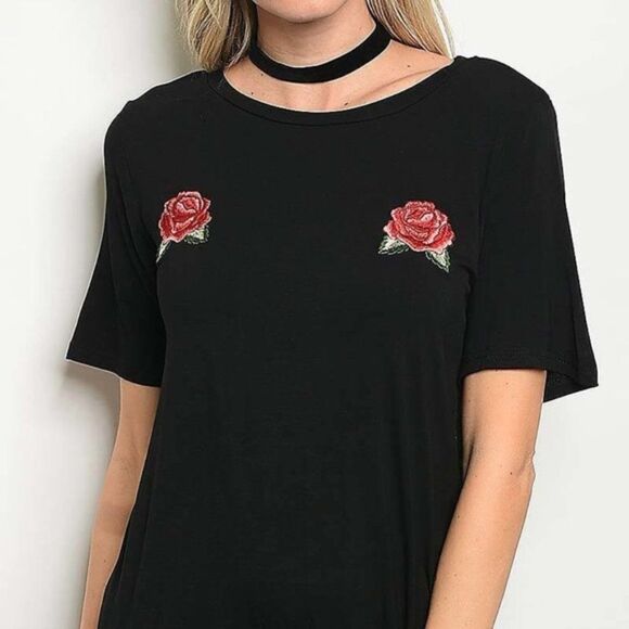 Honey Punch Tee Womens Medium Rose Patches Short Sleeve T-Shirt Top - Picture 1 of 7